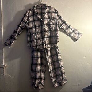 Victoria's Secret Black and Pink Plaid pajamas set size large